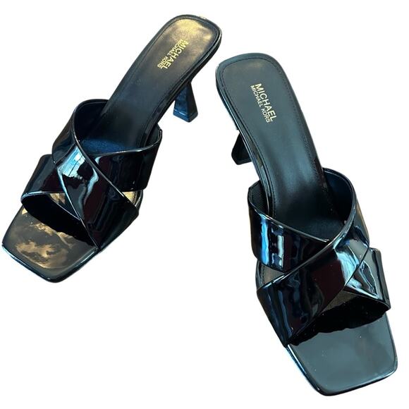 Michael Michael Kors Clara Patent Fluted Heels Mules Cross Straps NEW 9.5 - Picture 5 of 11